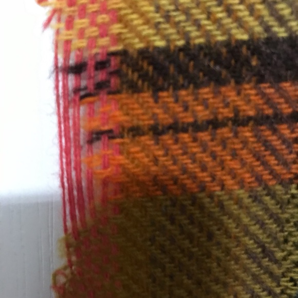 Vintage scarf or could be used as table runner - Picture 4 of 5